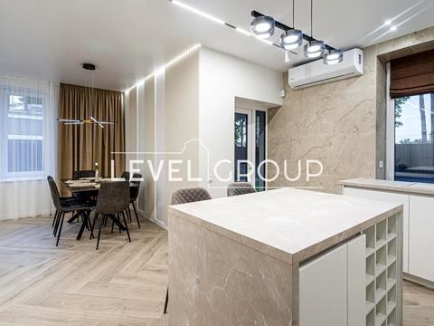 будинок за адресою Миколи Леонтовича вул. (Толстого), 8Б