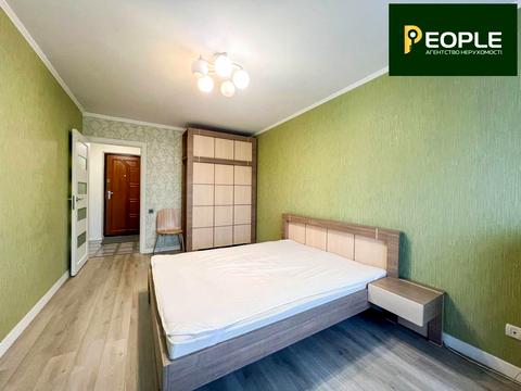 квартира по адресу Академика Глушкова просп., 34