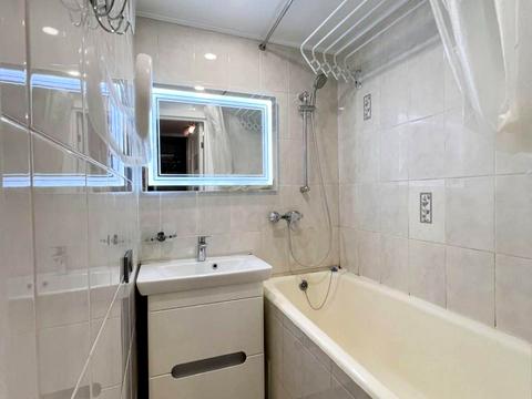 квартира по адресу Академика Глушкова просп., 34