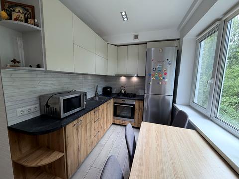 квартира за адресою Романа Ратушного вул. (Волгоградська), 29