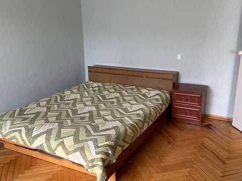 квартира за адресою Дегтярівська вул., 15