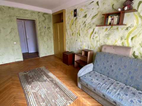квартира за адресою Дегтярівська вул., 15