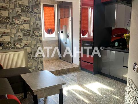 квартира за адресою Михайла Комарова вул., 3