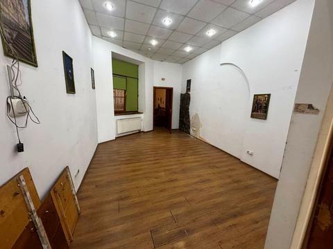 комерційна за адресою Костя Левицького вул. (), 71