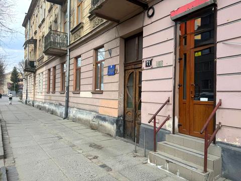 комерційна за адресою Костя Левицького вул. (), 71
