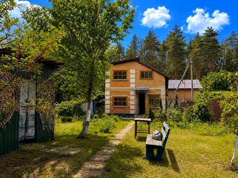 дом по адресу Центральна, 1
