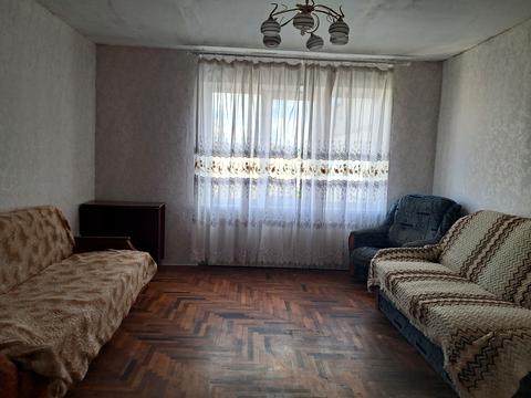 квартира за адресою Володимира Українця вул., 12