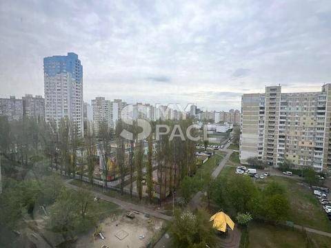 квартира за адресою Ревуцького вул., 7-А