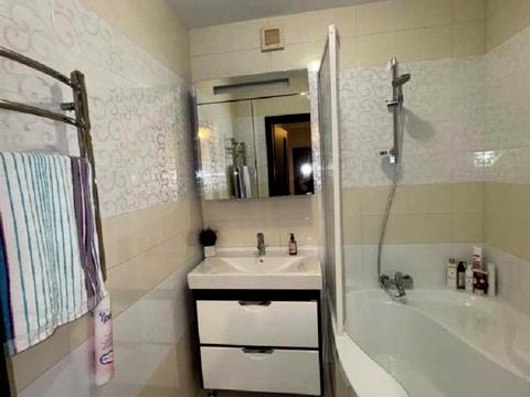 квартира за адресою Кленова вул., 2а