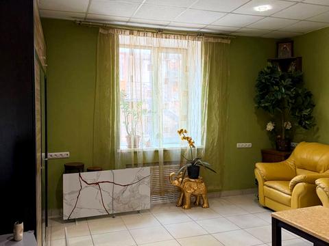квартира за адресою Героїв Майдану вул. (Театральна), 42/1