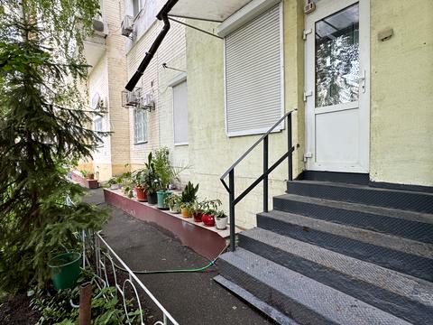 комерційна за адресою Миколи Бажана просп., 30