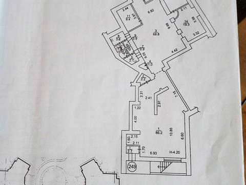 комерційна за адресою Миколи Бажана просп., 30