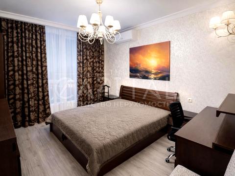 квартира за адресою Ревуцького вул., 40-В