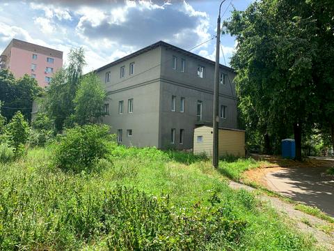 комерційна за адресою Полкова вул., 76