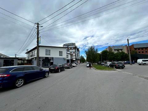 коммерческая по адресу Защитников Украины ул. (Льотчиків-Визволителів), 51