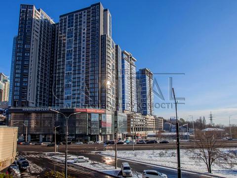 комерційна за адресою Михайла Бойчука вул. (Кіквідзе), 44а