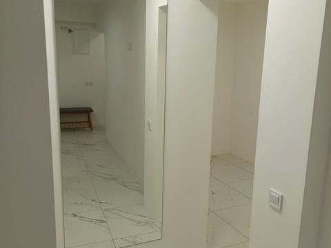 квартира за адресою Космічна вул., 3