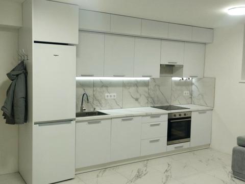 квартира за адресою Космічна вул., 3