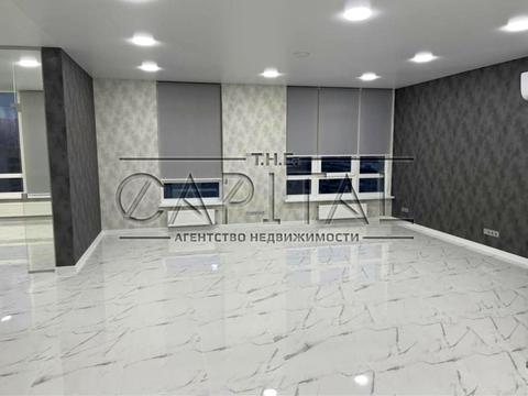 комерційна за адресою Жилянська вул., 68