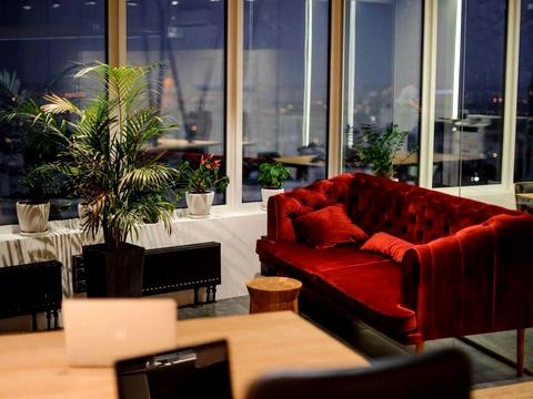 коммерческая по адресу Кловский спуск, 7a