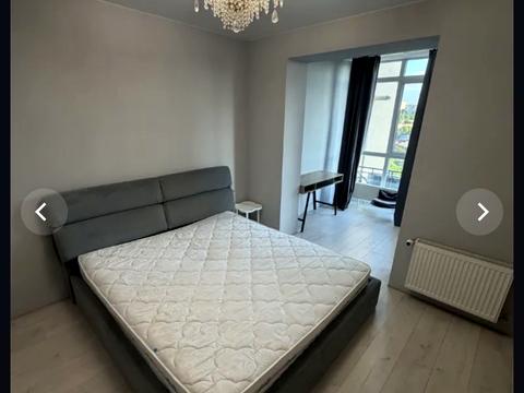 квартира за адресою Володимира Антоновича вул. (Свердлова), Будинок 4