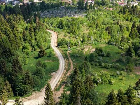 участок по адресу Промышленная ул.
