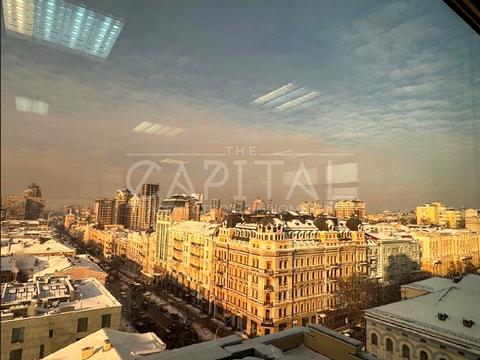 комерційна за адресою Богдана Хмельницького вул., 10