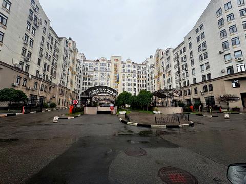 паркомісце за адресою Київ, Щекавицька вул., 30/39