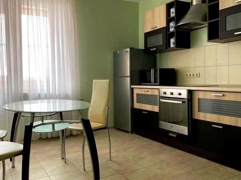 квартира за адресою Осіння вул., 33