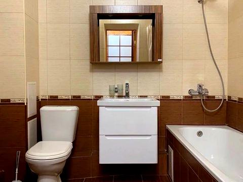 квартира за адресою Осіння вул., 33