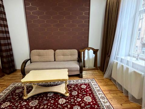 квартира за адресою Гетьмана Петра Дорошенка вул. (Жовтнева), 34