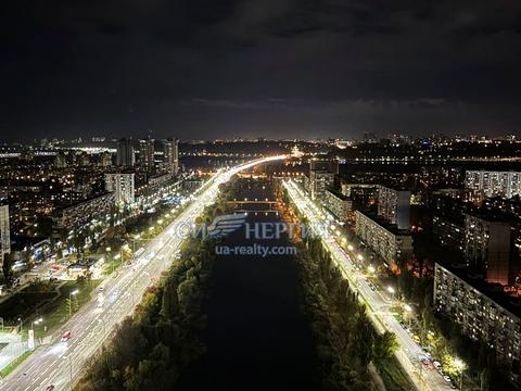 квартира за адресою Соборності просп. (Возз'єднання), 30-А