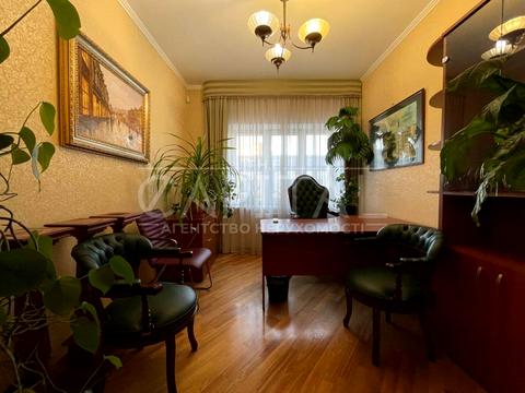 комерційна за адресою Загорівська вул. (Багговутівська), 17-21