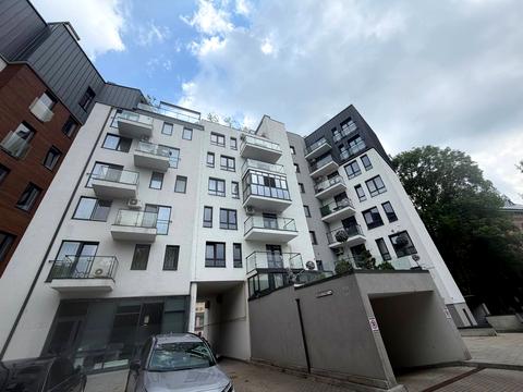 коммерческая по адресу Пекарская ул., 30а
