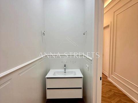 комерційна за адресою Дніпро, Ламана вул., 18