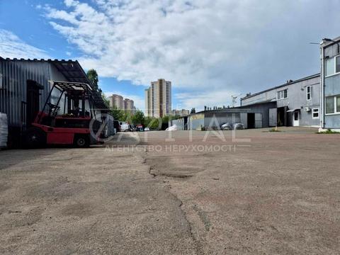 коммерческая по адресу Науки просп., 12