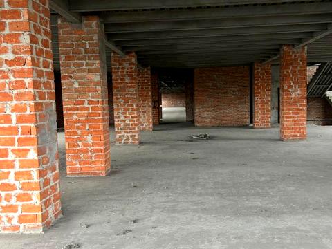 комерційна за адресою Віскозна вул., 10