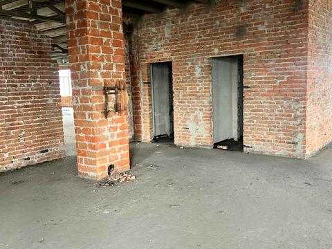 комерційна за адресою Віскозна вул., 10