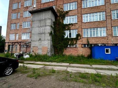 комерційна за адресою Віскозна вул., 10