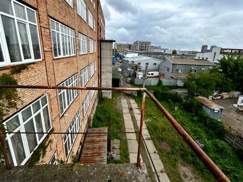 комерційна за адресою Віскозна вул., 10