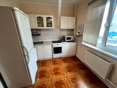 квартира за адресою Бориса Гмирі вул., 9-А
