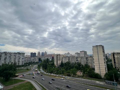 квартира по адресу Героев Днепра ул., 1