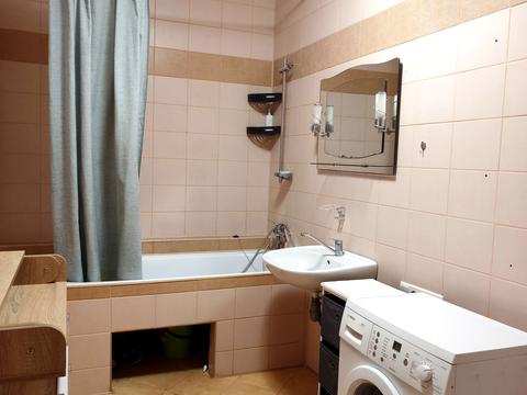 квартира за адресою Зоопаркова вул., 10