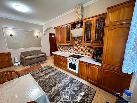 квартира за адресою Голосіївський просп. (40-річчя Жовтня), 102/1