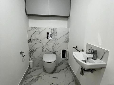 квартира за адресою Тролейбусна вул., 28