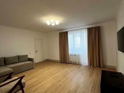 квартира за адресою Тролейбусна вул., 28
