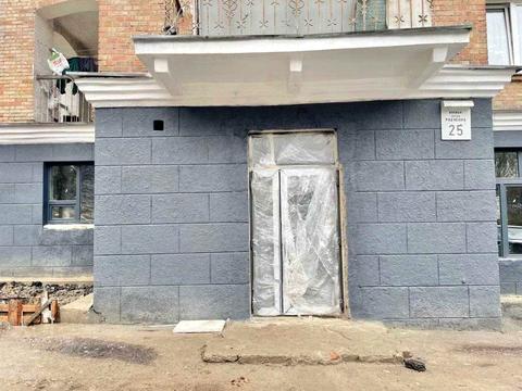 комерційна за адресою Петра Радченка вул., 25