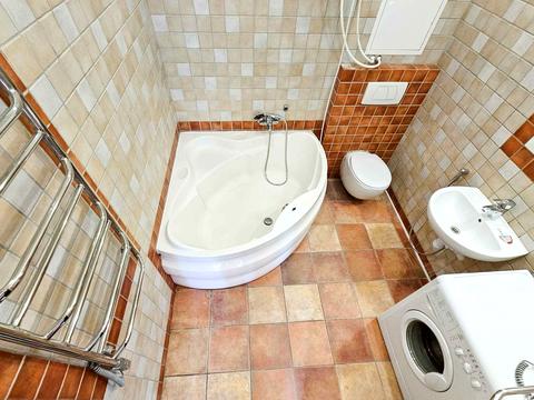 квартира за адресою Пріорська вул. (Полупанова), 10