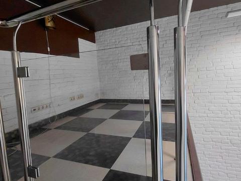 комерційна за адресою Дмитра Вітовського вул. (), 31