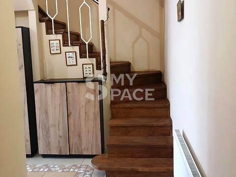 комерційна за адресою Михайла Котельникова вул., 31